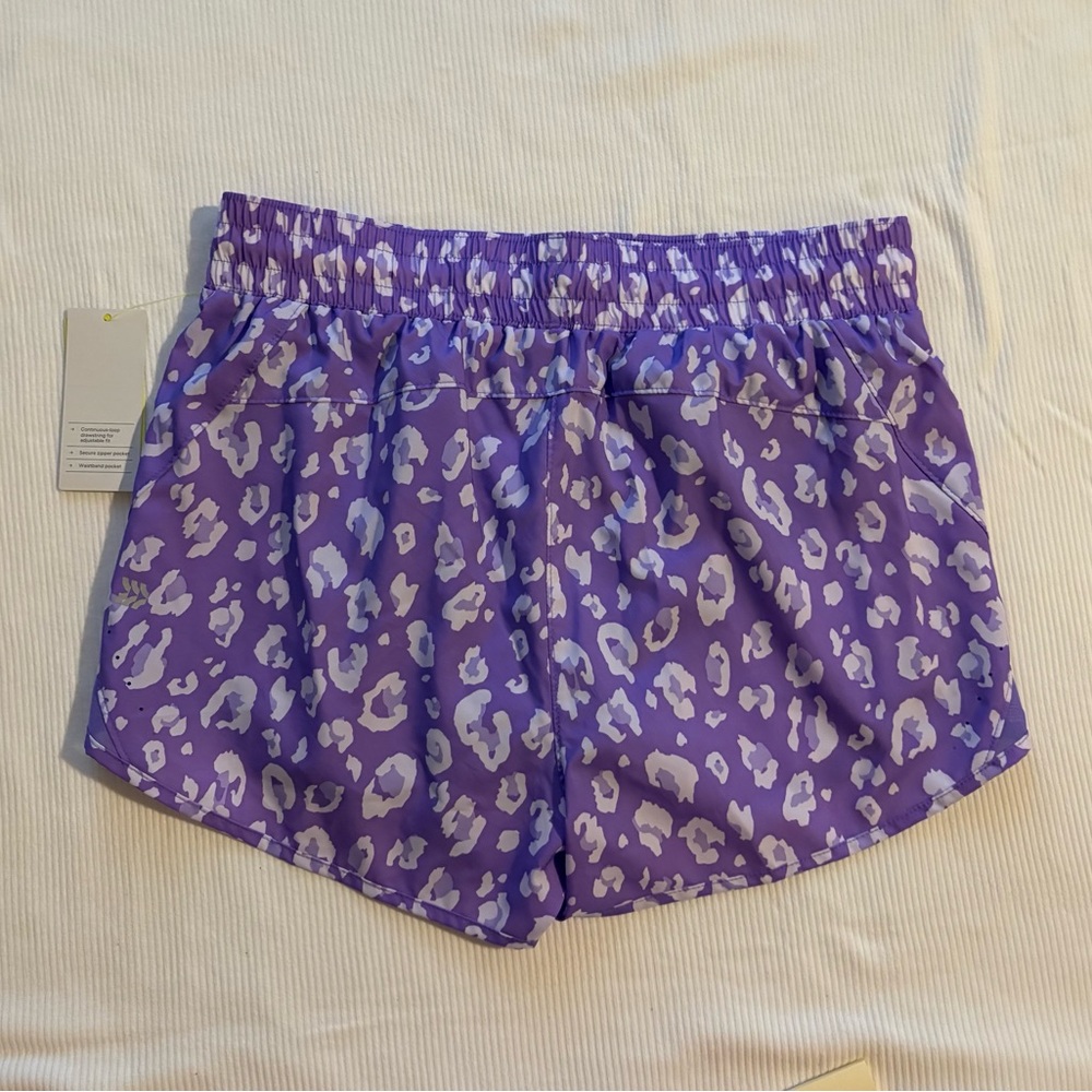All in Motion Mid-Rise Run Shorts Purple Leopard Zip Pocket Lined - Picture 2 of 8